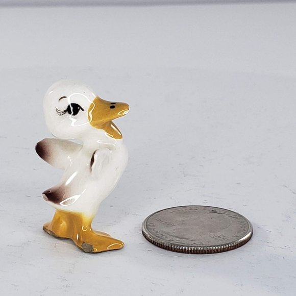 Freeman McFarlin Quacking Duckling Goose Miniature Figurine - Picture 2 of 9